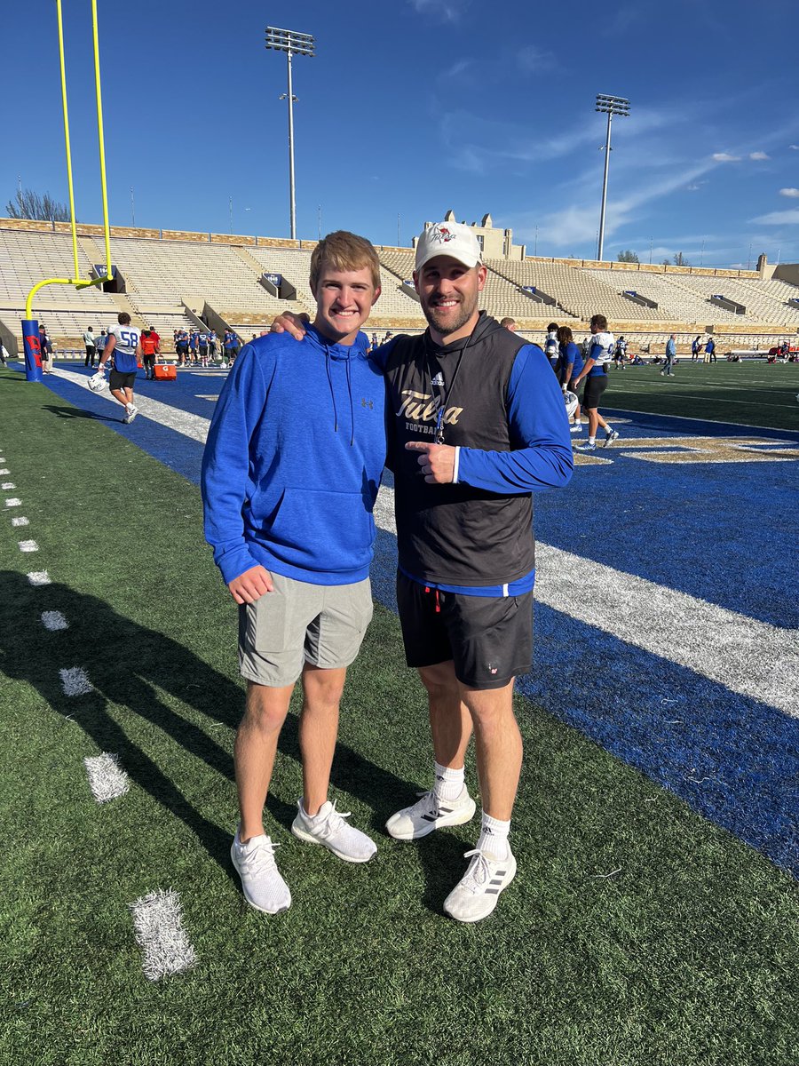 Enjoyed my time @TulsaFootball today! Thank you @LukeKerver @CoachJoeBolden for the invite! @gunter_football @CoachChav @CoachFieszel @KICKNATION