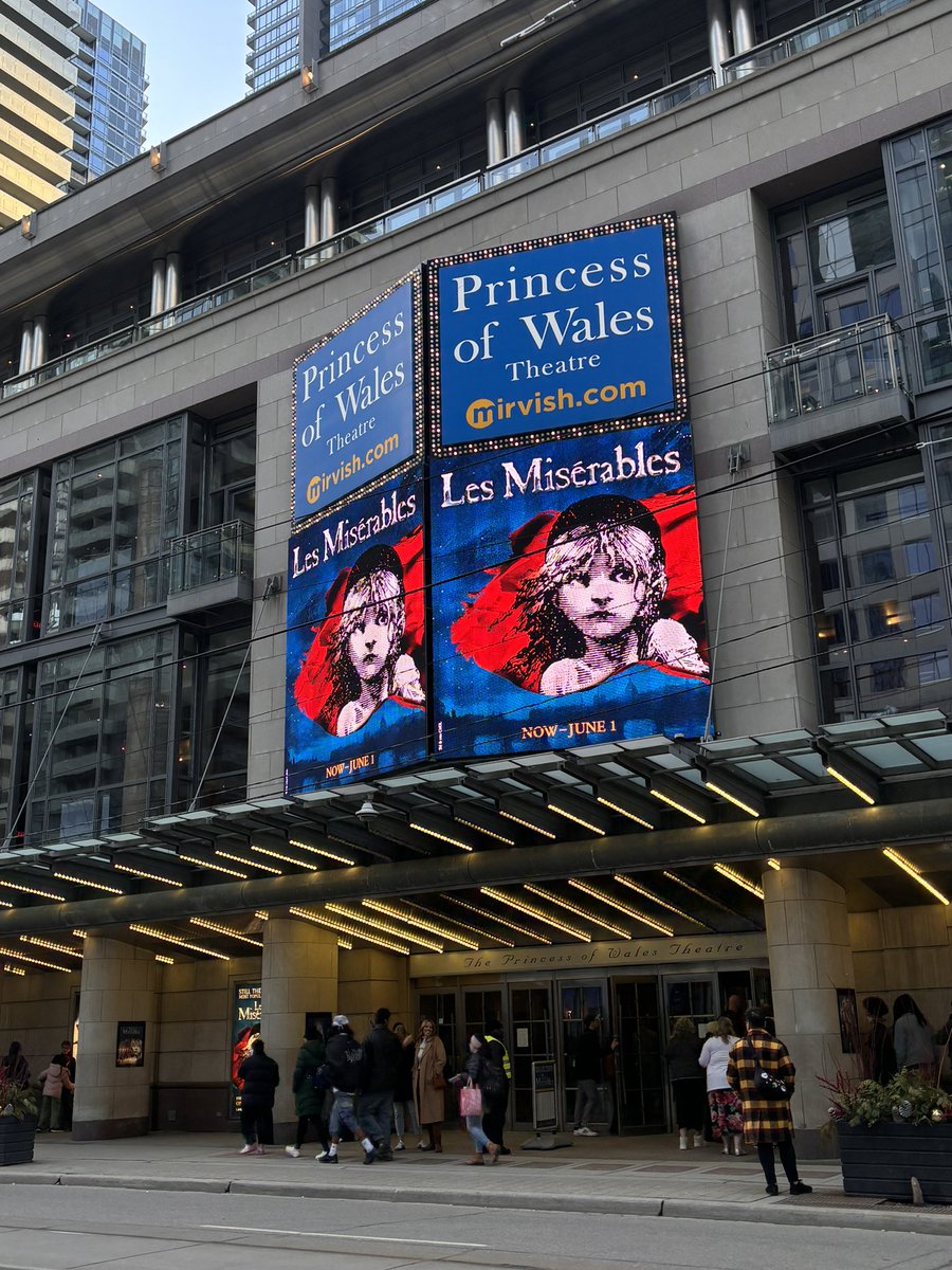 RUN AND GET YOUR TICKETS NOW ! This is one seriously powerful production of Les Miserables in Toronto! It’s only intermission for the official opening night and I can tell you this is absolutely worth seeing! @Mirvish #LesMiz