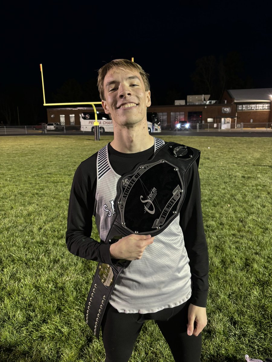 Set a school record, you win athlete of the meet! Ty came back and split a 54 in the 4x4 to cap off his night! 
⚡️⚡️⚡️🐄