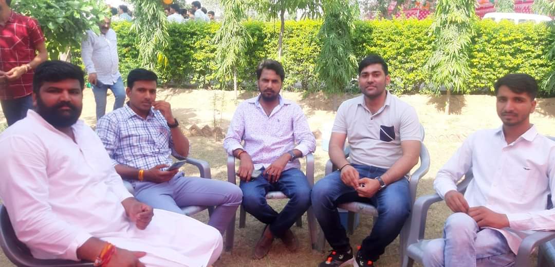 yashveergurjar1's tweet photo. आदरणीय भाई @Mahaveergurjar_ जी को भारतीय राष्ट्रीय छात्र संगठन का राष्टीय सचिव बनाए जाने पर बहुत बहुत बधाई एवं शुभकामनाएं !
#congratulations_
@Mahaveergurjar_ @imahaveergujar_ https://t.co/6cnuQ1iwnB