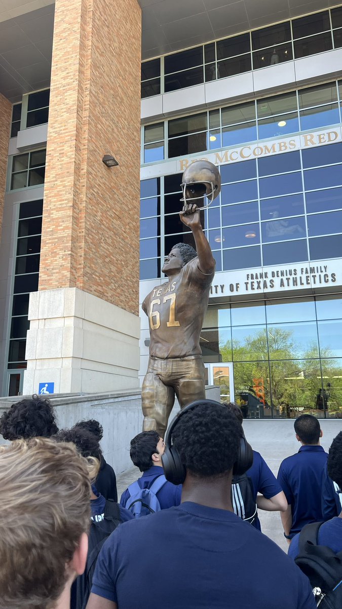 Had a wonderful day at Ut austin with the team <a href="/CoachJHaddock/">Coach Jason Haddock M.S.</a> <a href="/CoachD28_BU/">Coach Darnell @ C-High</a>