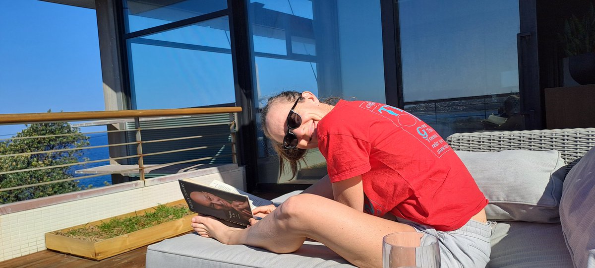 SandraSchu94349's tweet photo. @SirPatStew ...I'm finally starting on #MakingItSo - picked randomly one para on p.134 and already love the memoir. Beautifully written, by THE one and only captain of STTNG. Lucky me, 1st edition hardcover book &amp;  now finally taking the time and resting to read the real thing. https://t.co/ebHNZUc2v4