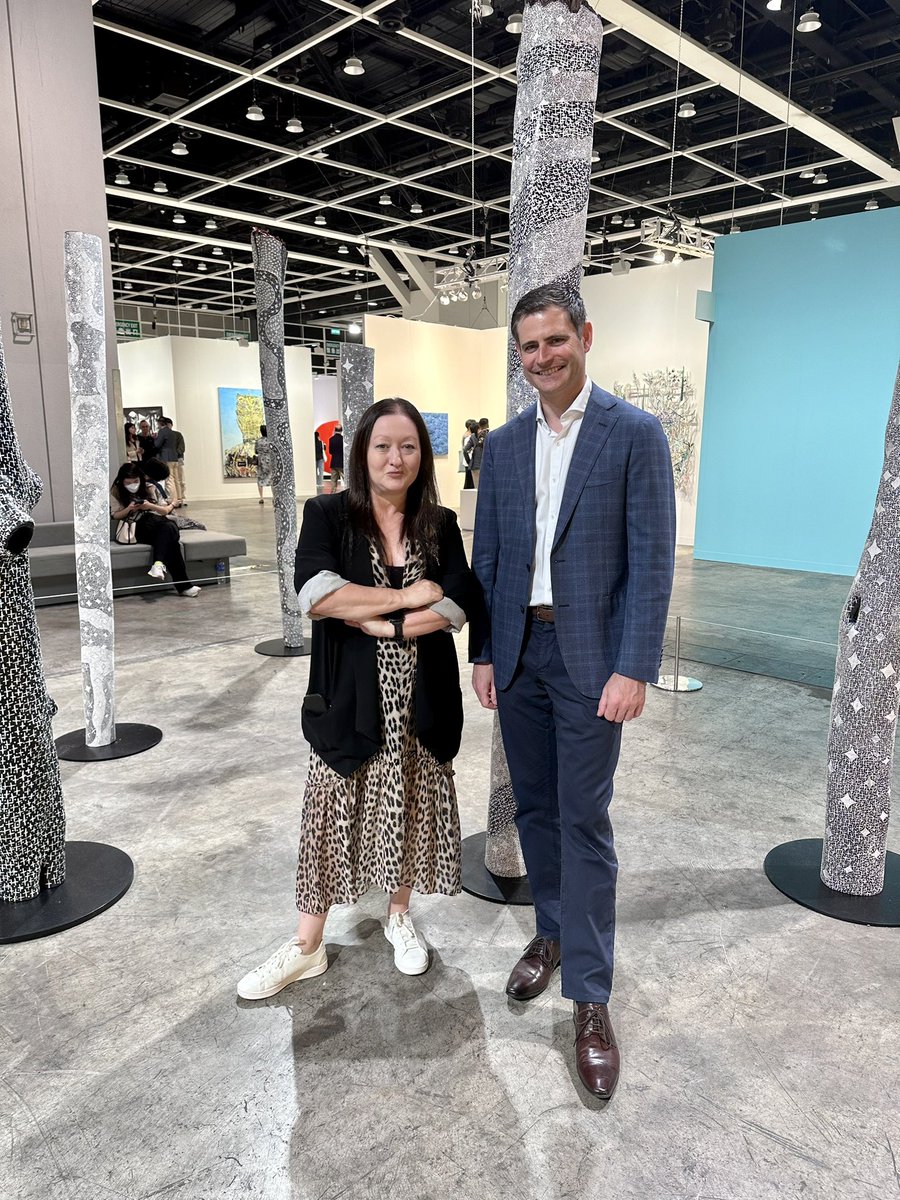 Thanks to curator Alexie Glass-Kantor for the illuminating walkthrough of @artbasel Encounters. The tour ended with this impressive installation by senior Yolŋu artist Naminapu Maymuru-White