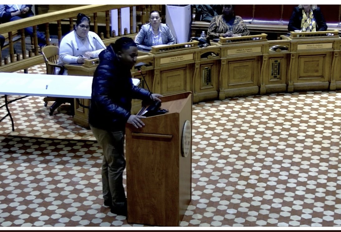 TyR_Stephens's tweet photo. I believe it's time to discuss transitioning control of @pvdschools back to the @CityofProv. What are your thoughts on this matter?
Thank you @pvdcitycouncil https://t.co/49TXimdkD8