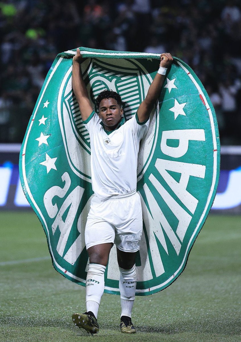 “Eu não li, eu não assisti, eu vivo o negro drama”

ENDRICK, semifinal do Paulistão 2024 ✊🏿💚