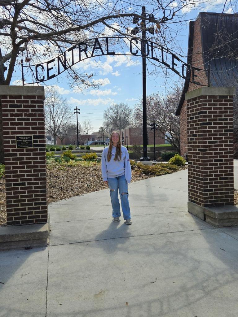 Had a good visit at Central today! Thank you to my tour guide, admissions, staff, softball team, and Coach O’Brien for talking with me about the school and softball program. @Mission__FP @CentralSB1