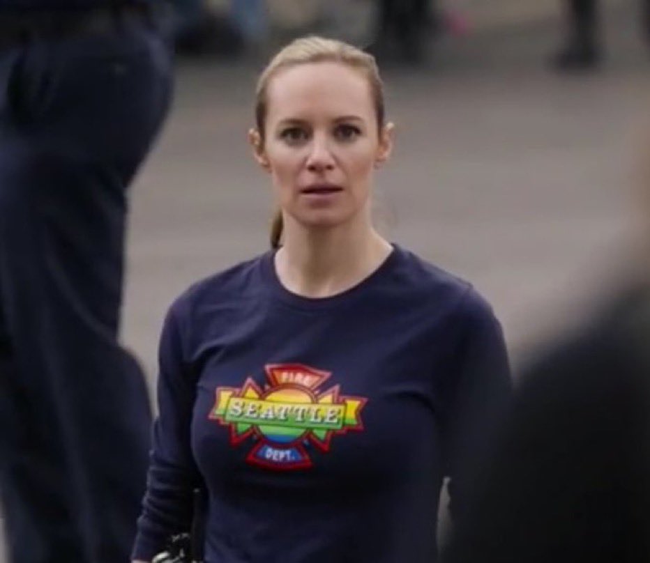 savrespampilove's tweet image. The devastation in her face…. i need a scene of Maya discussing this encounter with Carina. Her brother is literally against everything SHE IS and against her family!!  💔❤️‍🩹 #Station19