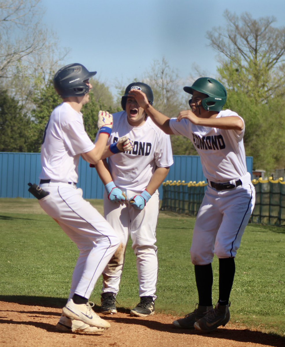 _MamaD11's tweet image. When the Team Mom makes Pizza Rolls 🎉🎉🎉 #Baseballkids #teammom #pizzarolls #photograghy #boymom