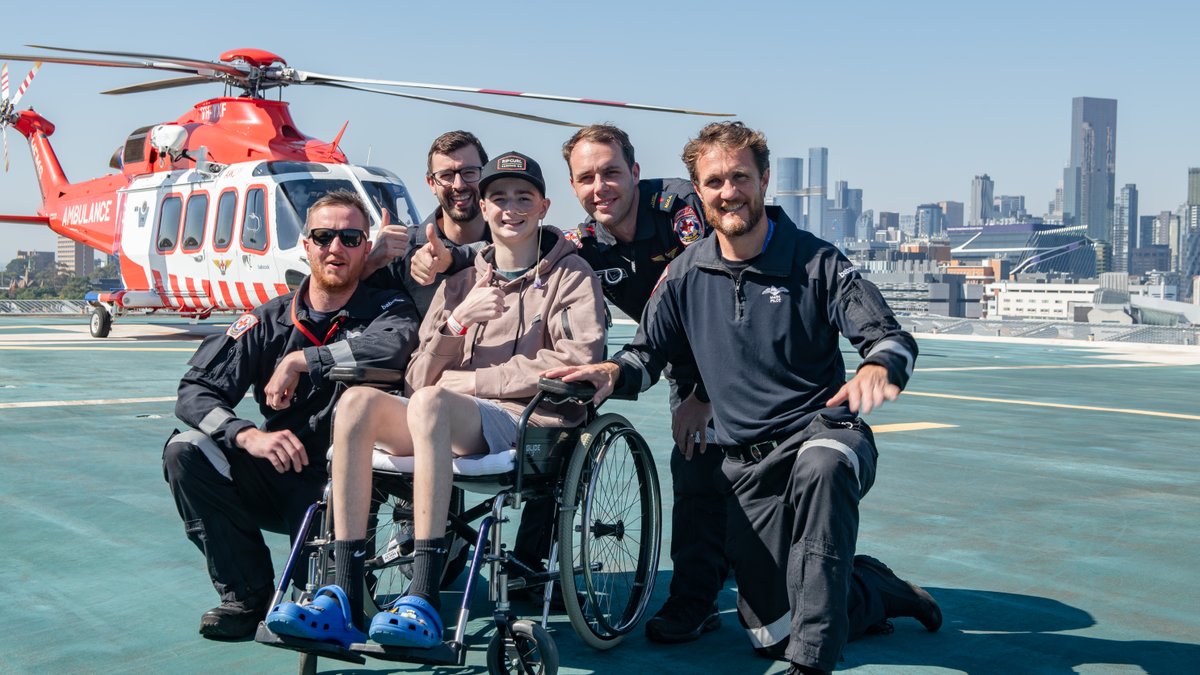 A very special visit to @rchmelbourne today. 🚁 Our Air Ambulance fleet dropped in as part of the annual @GoodFriAppeal. Our crew was delighted to welcome some VIPs and their families onboard, showing them around our HEMS helicopter. Donate to the Appeal: bit.ly/3VzcqlS