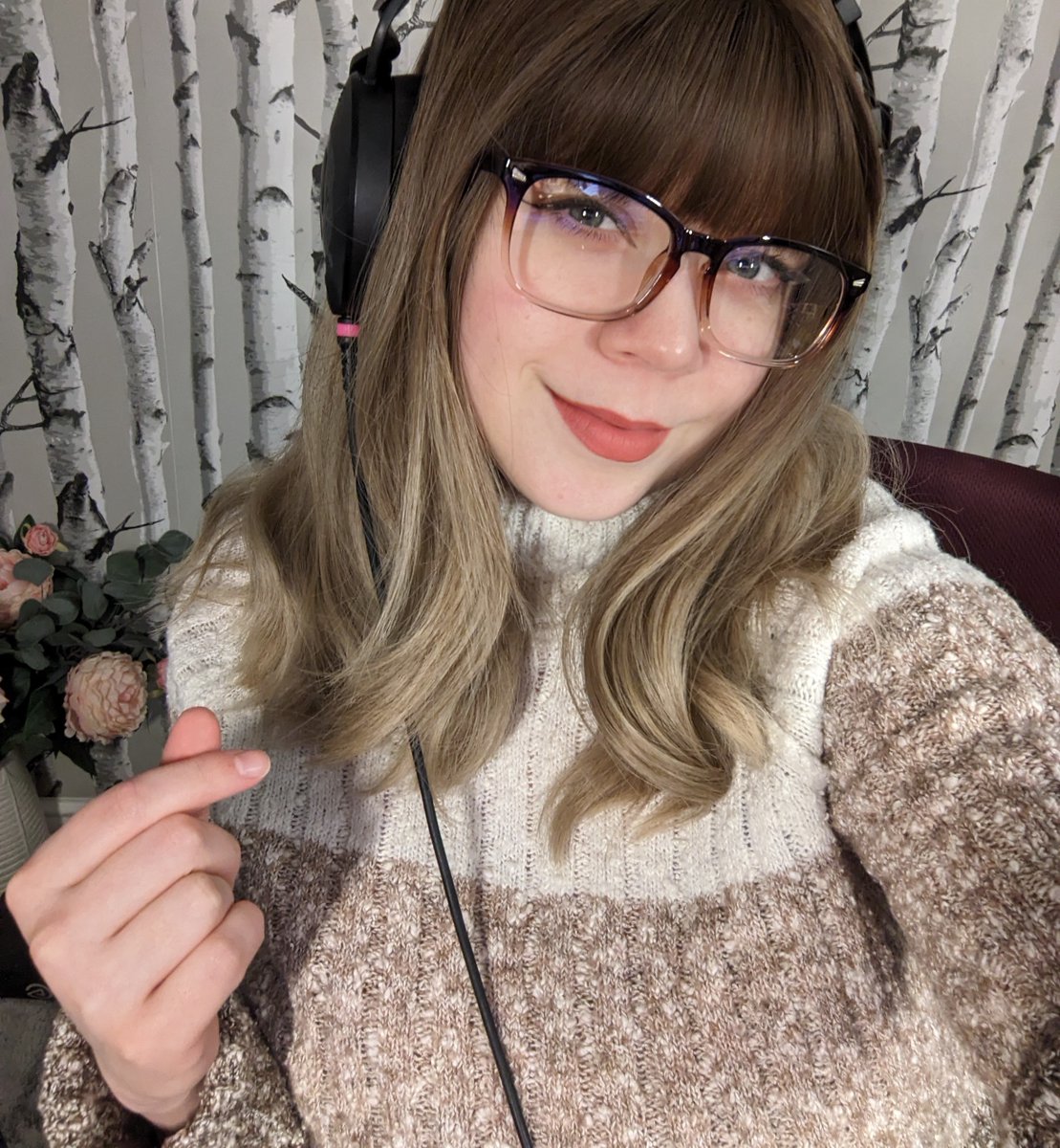 Live Meow :) Twitch dot TV slash Naomi for some shenanigans of the nth degree