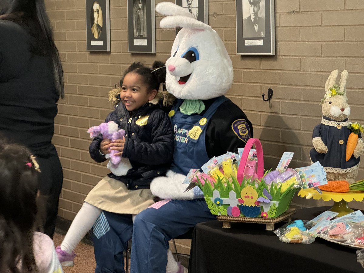 Had a chance to pass by the @epdnj annual peeps with police event at their headquarters earlier today