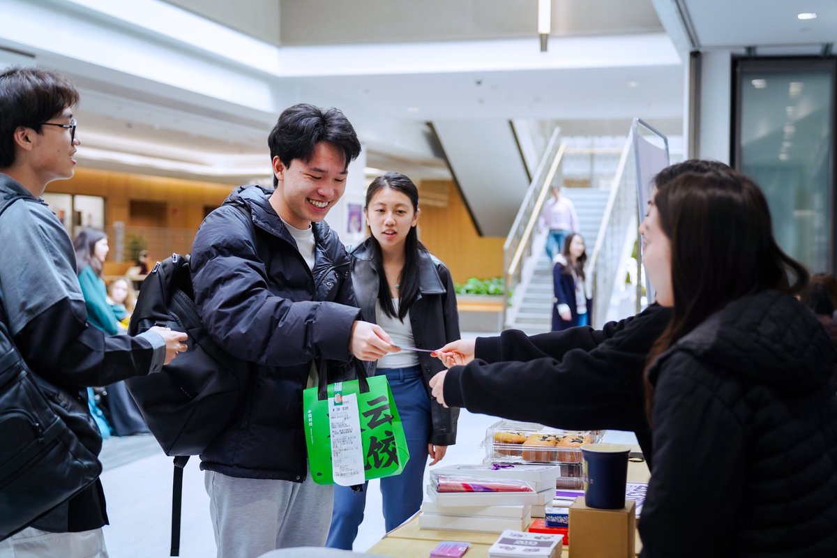 This week we celebrated #NYU One Day by supporting student scholarship (and winning some cool prizes!) through NYU Shanghai's 2013 Fund. 100% of donations go directly to funding incoming first-year student scholarships! foundation.shanghai.nyu.edu/2013-fund