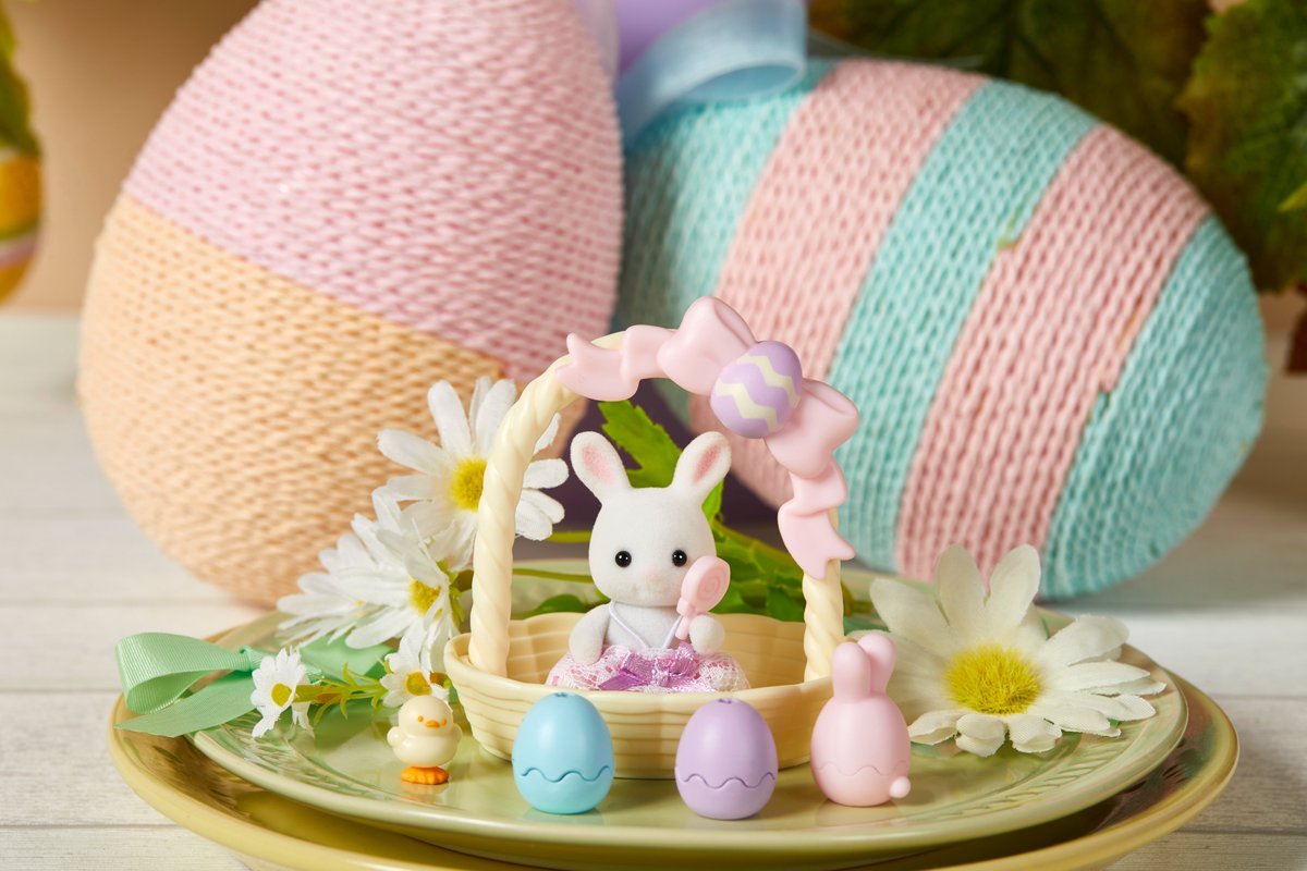 イースターおすすめ商品ご紹介🥚🎀 『しろウサギちゃんのイースターセット』 store.sylvanianfamilies.com/figures-furnit… しろウサギの赤ちゃんにバスケット、小物がついています。 バスケットのなかにしろウサギの赤ちゃんを入れて飾ったり、たまごの中に小物をいれてエッグハントしたり・・・🍀…