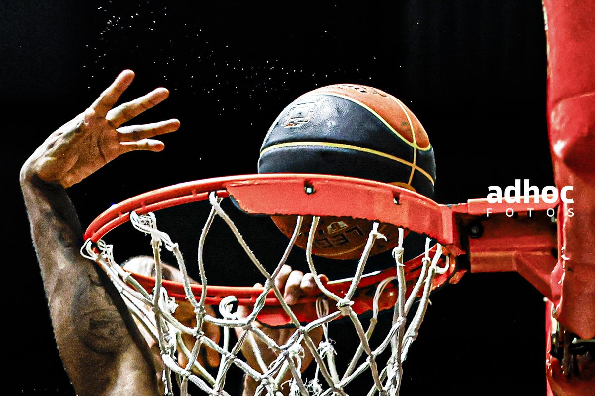 20240328
Partido por la fecha 7 del reclasificatorio de la Liga Uruguaya de Basquetbol entre Goes y Urupan en la cancha de Goes en Montevideo. Foto: Ernesto Ryan / GAMBA / adhocFOTOS

#adhocFOTOS #FotoperiodismoUruguay #Cooperativadefotografos #GAMBA