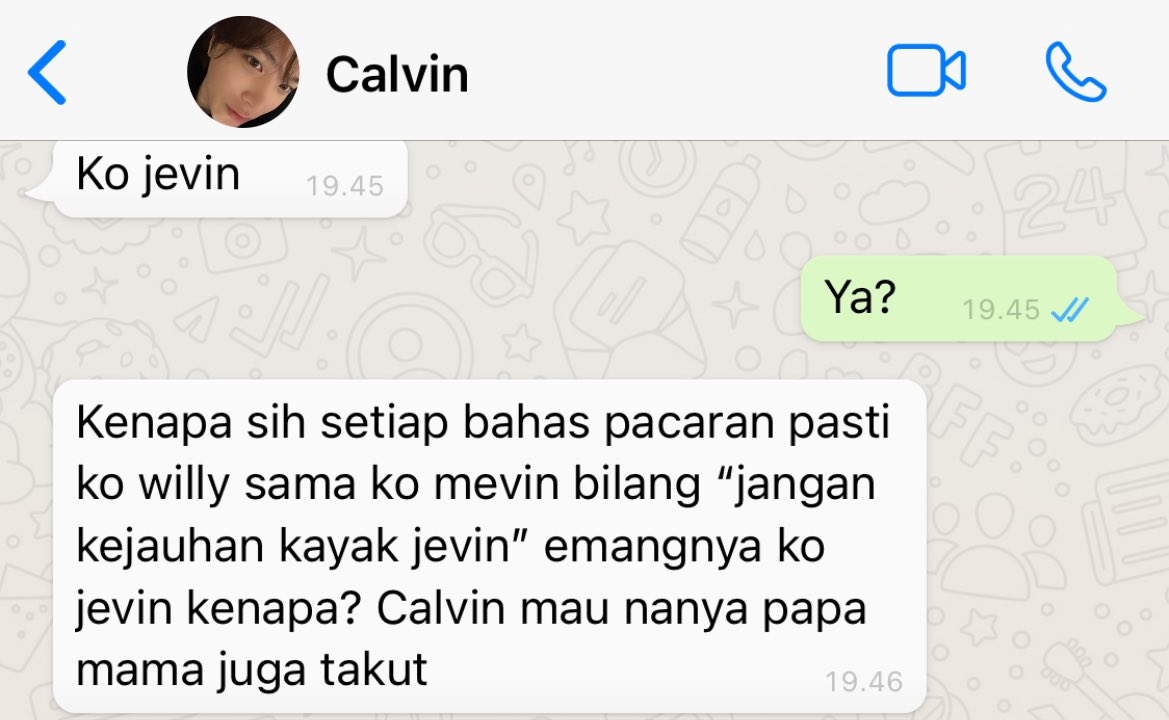 awnyaii's tweet image. Junghwan and Jeno two tweets au 

— Masa lalu koko

Cw // mention of sex , mention of drunk , harsh words , mention of death , traumatic event ❗️