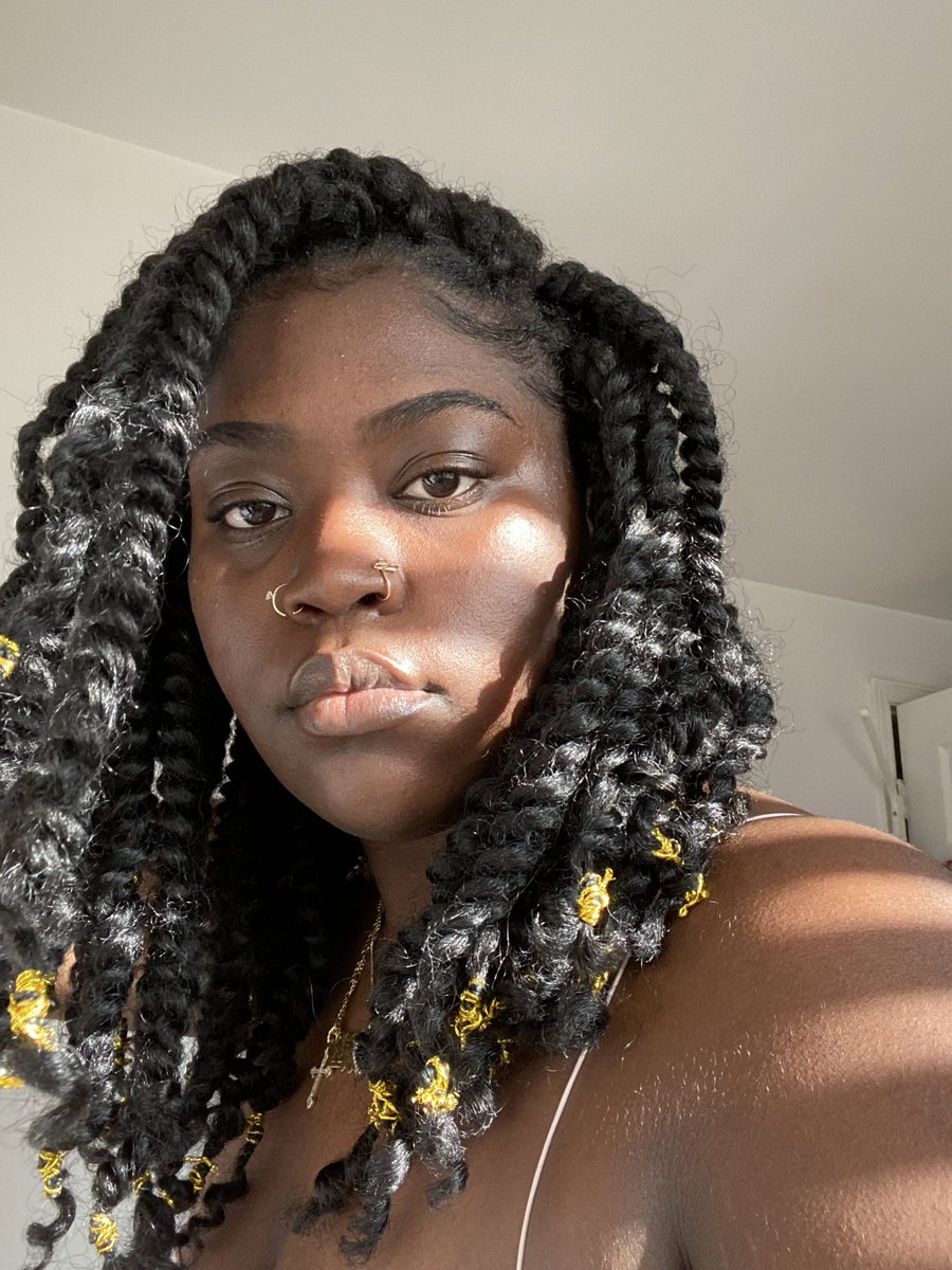 ☆ z y a n n e ☆ tweet media