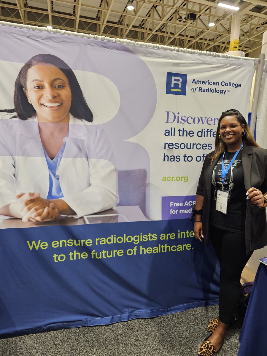 @SNMA #AMEC2024 today!! I had fun taking Ultrasound guided biopsies with the students who stopped by the @RadiologyACR booth 😁

Check out my femurs -- @SSRbone fully represented 💪🏾

@UWSMPHOMA, #FamMed, and #ObGyn represented -- come visit the exhibitor's hall again tomorrow!☺️