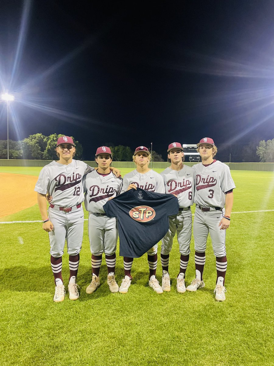 Tigers get the 5-2 victory over Akins improving to 7-1 in district play! STP players of the game goes to the infield! They played lights out defense all night! @TristanCZ12 @ConoverJaxon @TraighPerry @ConnerHelms @dom7hurley #STP #FUEL