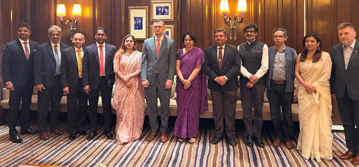 Honored to host #Ukraine FM @DmytroKuleba last night for a discussion with @CSDR_India experts and other esteemed members of Indian strategic community. Candid discussion on Ukraine’s reading of India’s position on the war, and expectations of future support. @HappymonJacob…