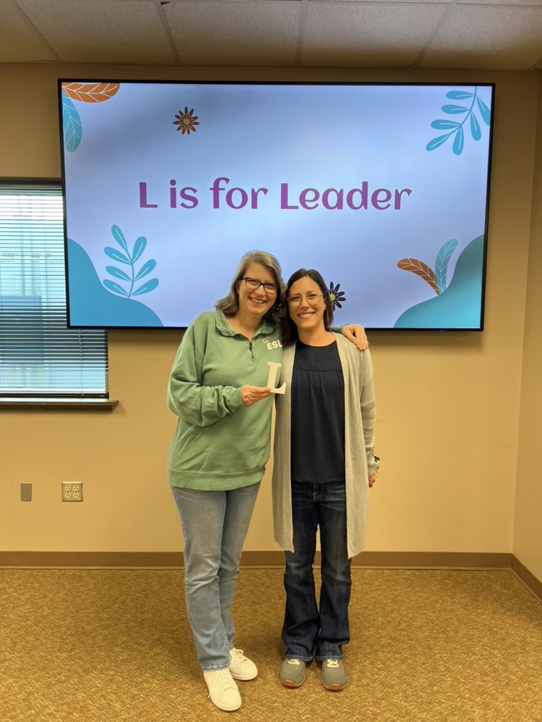 Congratulations to our last L is for Leader award winners of the year! Deidra Webb of @shawneetrailelm was awarded by Mrs Chanthaphone! Congratulations, Deidra!