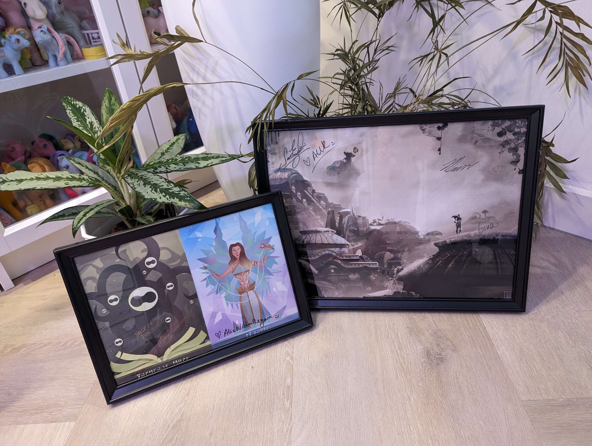 Just framed my signed pieces from the #ESO10 event. It's already a week ago and I still need to progress all that happended, all the preperations made... and now it's over. Such a weird feeling... but I had a wonderful time! 💖 #elderscrolls #eso #teso #tes