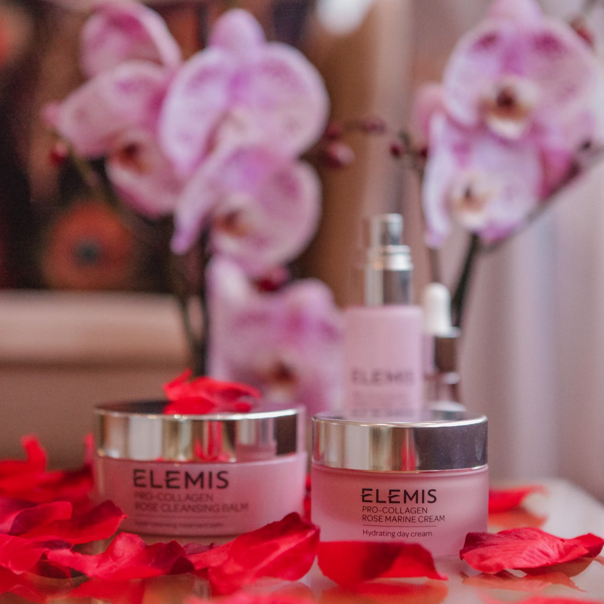 Elevate your spa experience with our April Special featuring the enchanting ELEMIS Pro-Glow Rose range 🌹Did you know? You can take home the magic of these products by purchasing them right here at our spa? 🌺 Swing by for a consultation and discover your path to radiant skin! 💆‍♀️