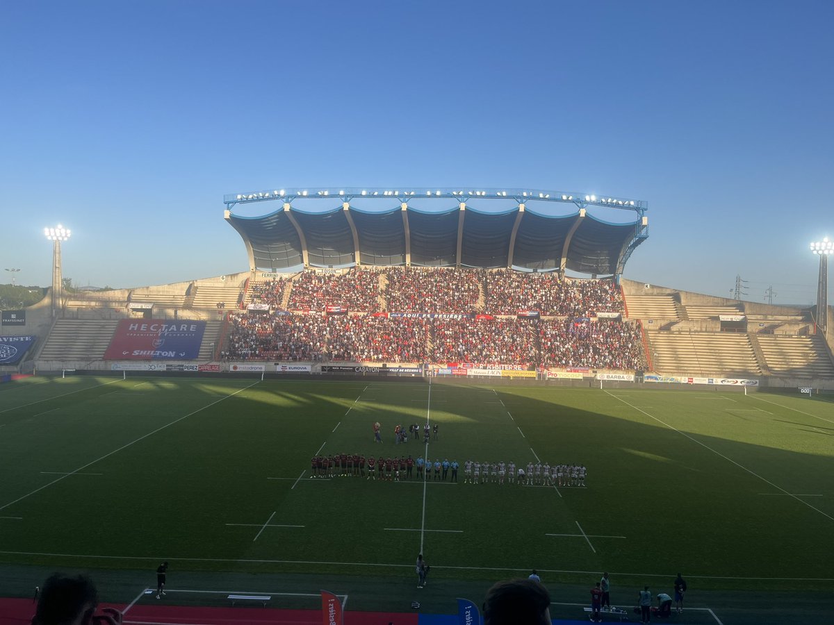 RemyRugiero's tweet photo. Bรฉziers reรงoit Valence-Romans dans une ambiance printaniรจre #ASBHVRDR https://t.co/qy3QbLwSjy