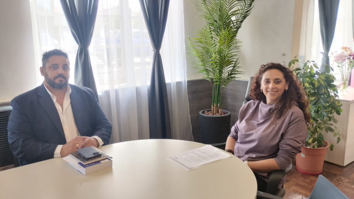 LoyolaChubut's tweet photo. Of. Municipal de Defensa al Consumidor
Recibimos la visita del subsecretario de Recuperación y Promoción del Empleo, Omar Auteri y del Dir. de Protección de Derechos de Consumidores y Usuarios, @TurcoYuseff , en la puesta en funciones de la Of. Municipal de Defensa al Consumidor. https://t.co/RFua0jNLr0