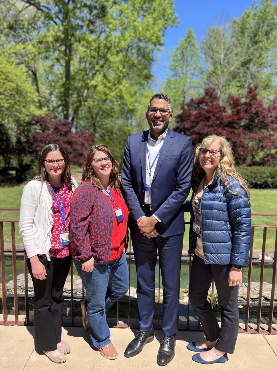 Great to be with colleagues at the 34th @EmoryPediatrics Conference on Breastfeeding - here with the organizers, Dr. Heidi Karpen and Kim Case from @EmoryNeo and Claire Eden @GAChapterAAP, on a beautiful Georgia spring afternoon.