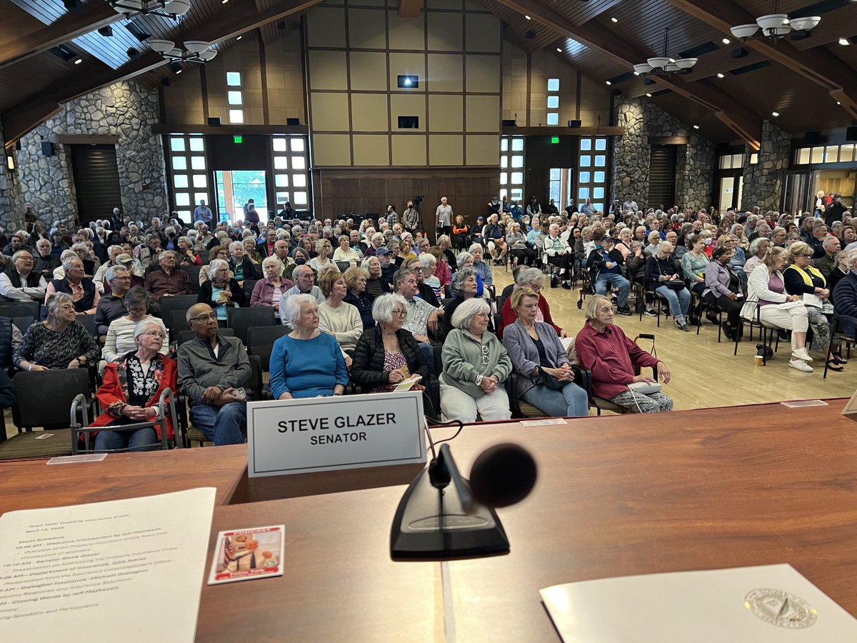 Full house here in Rossmoor for a discussion of the insurance crisis. It’s a difficult situation for residents, businesses and homeowners associations like Rossmoor. Climate change forces a recalculation about a fair determination of rates. No time to waste . .