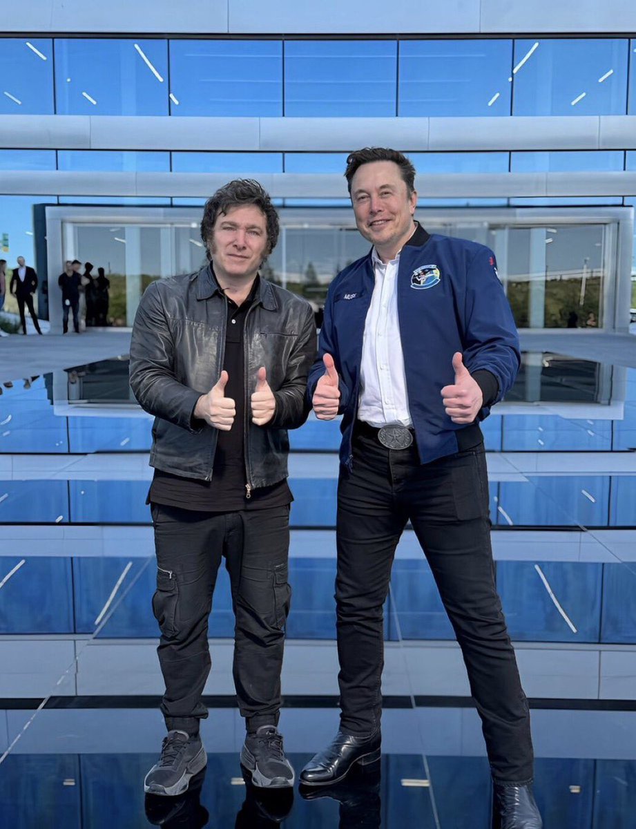 Elon Musk is meeting with Argentine President Javier Milei at the Tesla factory in Texas in this very moment 🇺🇸🇦🇷