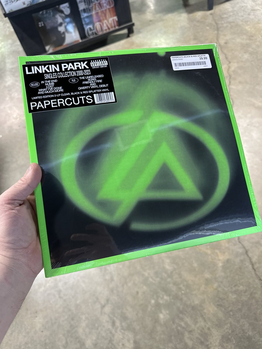 Linkin Park - Papercuts Singles Collection 2000-2023 Indie Exclusive Black  \u0026 Red Splatter Vinyl - $39.99 Black Vinyl - $39.99 CD - $16.99 Green  Cassette - $14.99 Grab your copy at either Graywhale location or  https://t.co/G1H1mNePGe., image size:900x1200