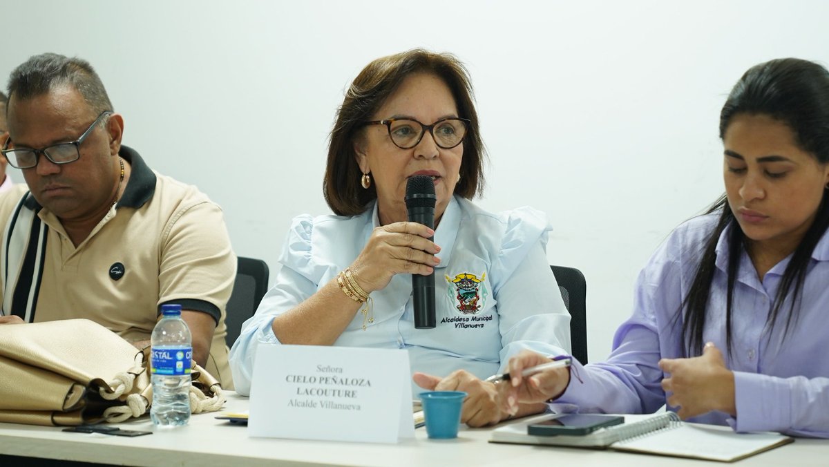 📍 Riohacha (Guajira)

Durante este encuentro con las autoridades de la región, se espera consolidar un trabajo colaborativo para avanzar en la planeación de proyectos que conecten el territorio y generen progreso a sus habitantes #MinTransporteEnElTerritorio