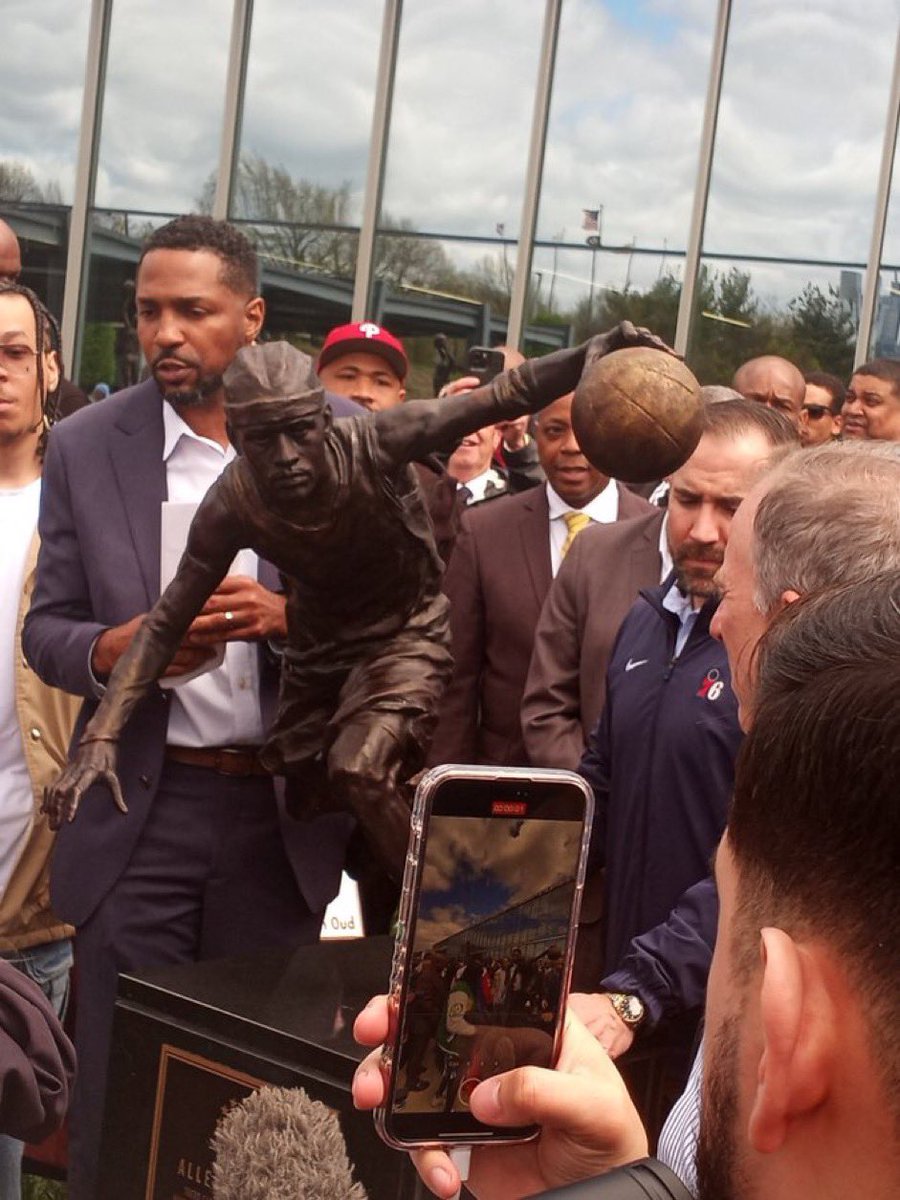 The new Allen Iverson statue outside Sixers practice facility (via @MattLeon1060)