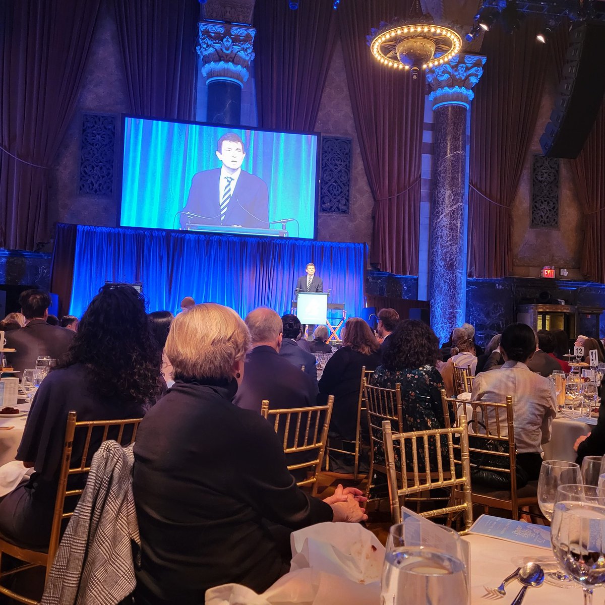 Live. David Remnick speaks at the Polk Awards....where all know that Journalism is in crisis.