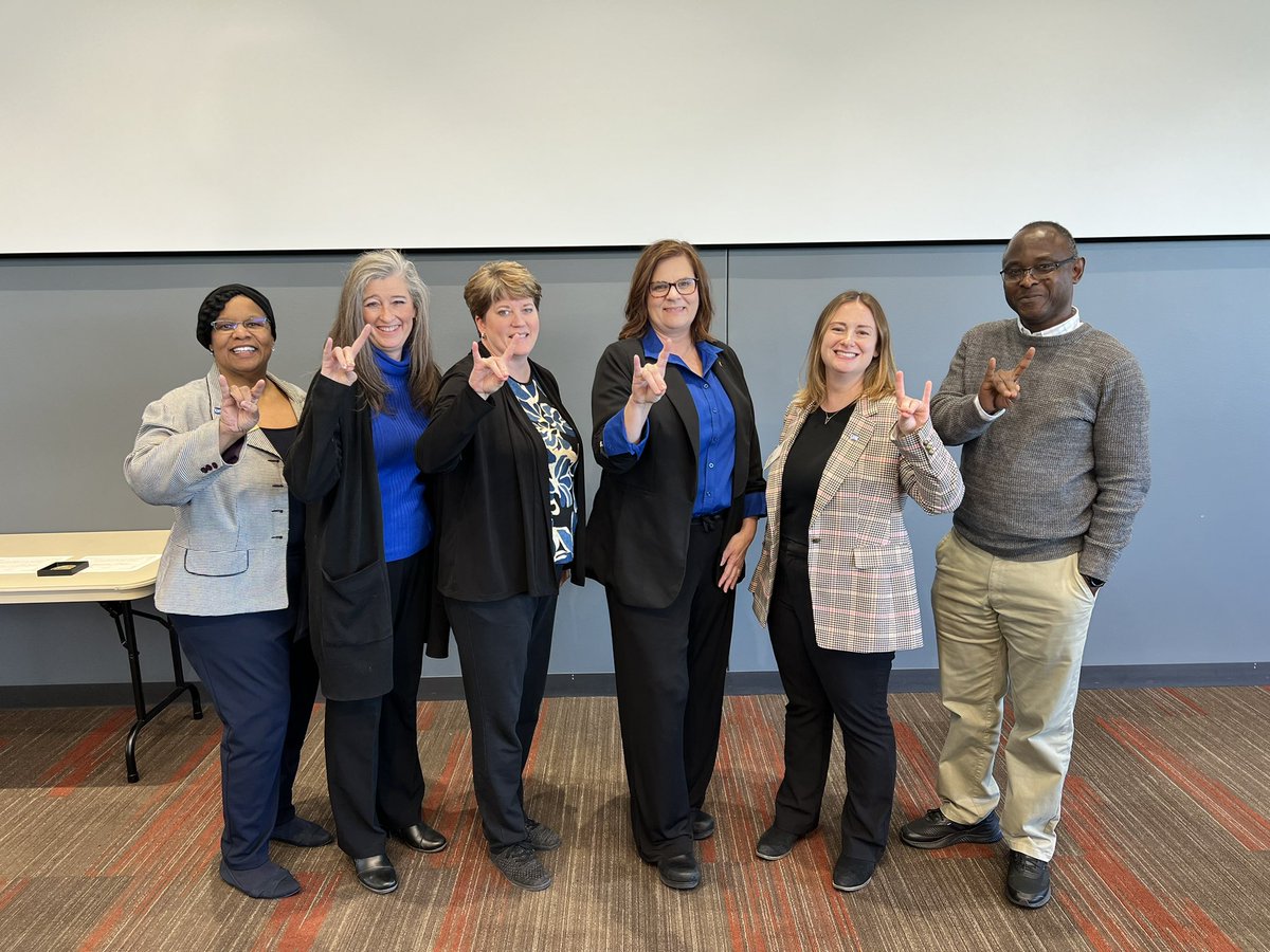 UNK’s outstanding UN Deal Leadership Fellows!  #UNKearney #NUDeal #docu1013 #UNKKSS