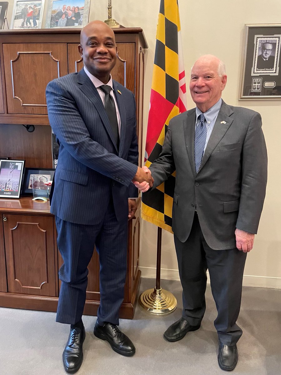 'Always a pleasure to visit with my old friend, Foreign Affairs Minister, @LuisGMurillo. We enjoyed a productive conversation about the importance of the U.S.-Colombia relationship and what we can do to address key issues across the Western Hemisphere.' -Chair @SenatorCardin