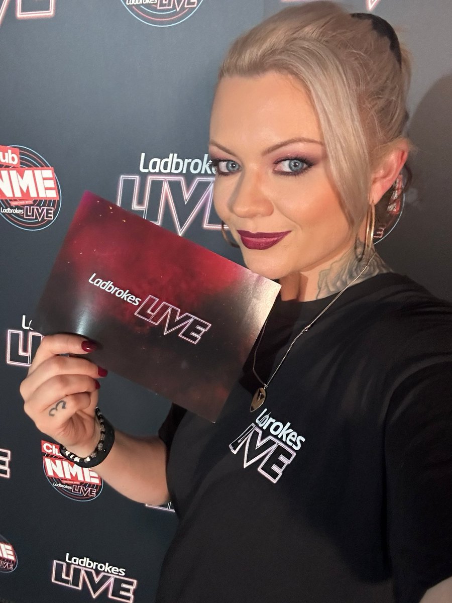 PollyJames's tweet image. SCALA, LONDON and lots of eyeliner! 🖤 Let’s gooooo ❤️‍🔥