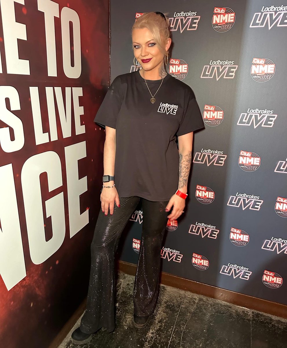 PollyJames's tweet image. SCALA, LONDON and lots of eyeliner! 🖤 Let’s gooooo ❤️‍🔥