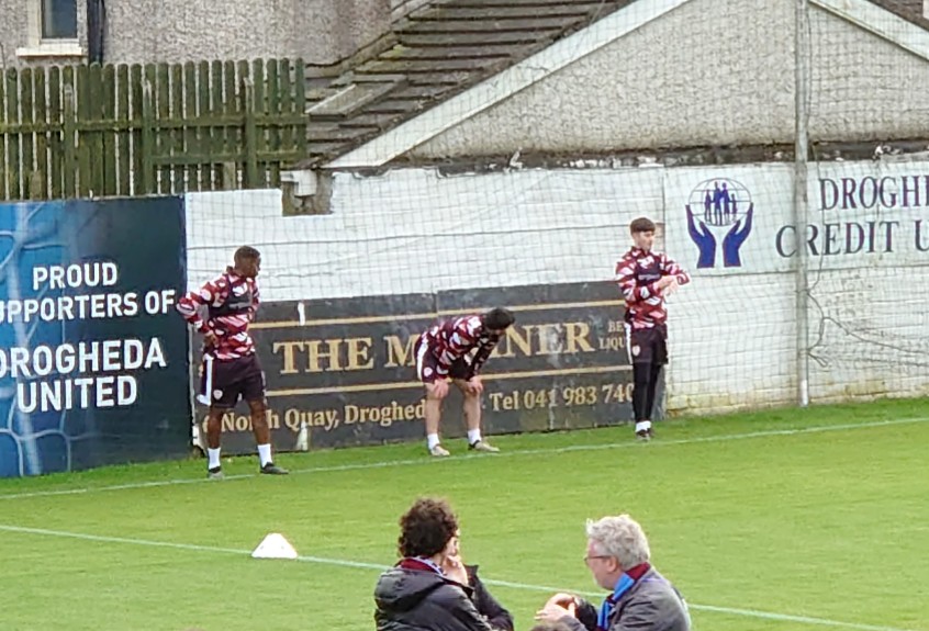 Good news for Derry City fans.

Sadou Diallo, Pat Hoban and Colm Whelan going through a good work out on the pitch here.