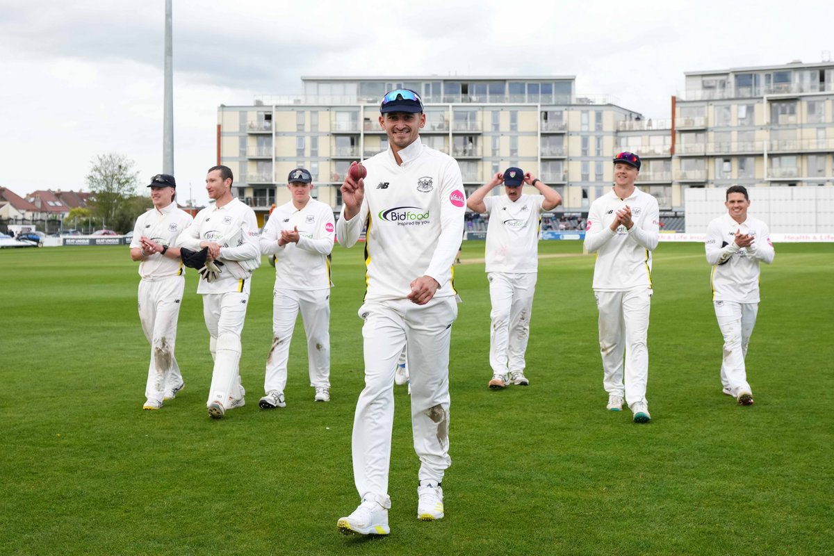 Root, Brook, Hill, Fisher, Coad. Not a bad list of batters for Zaman Akhter’s maiden first-class five-for! #BecomeGlorious