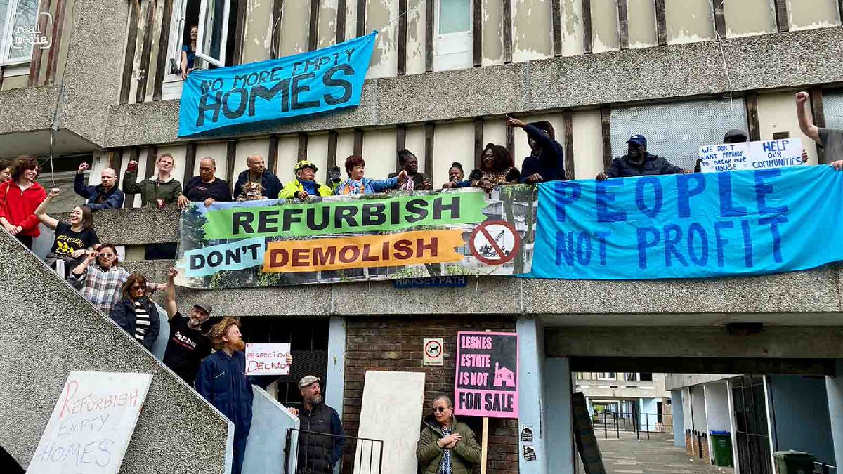 The chair of the council planning committee committed to meeting with residents on the estate. Watch this space! 

We say: 

#FillEmptyHomes
#RefurbishDontDemolish
#HomesforPeopleNotProfit