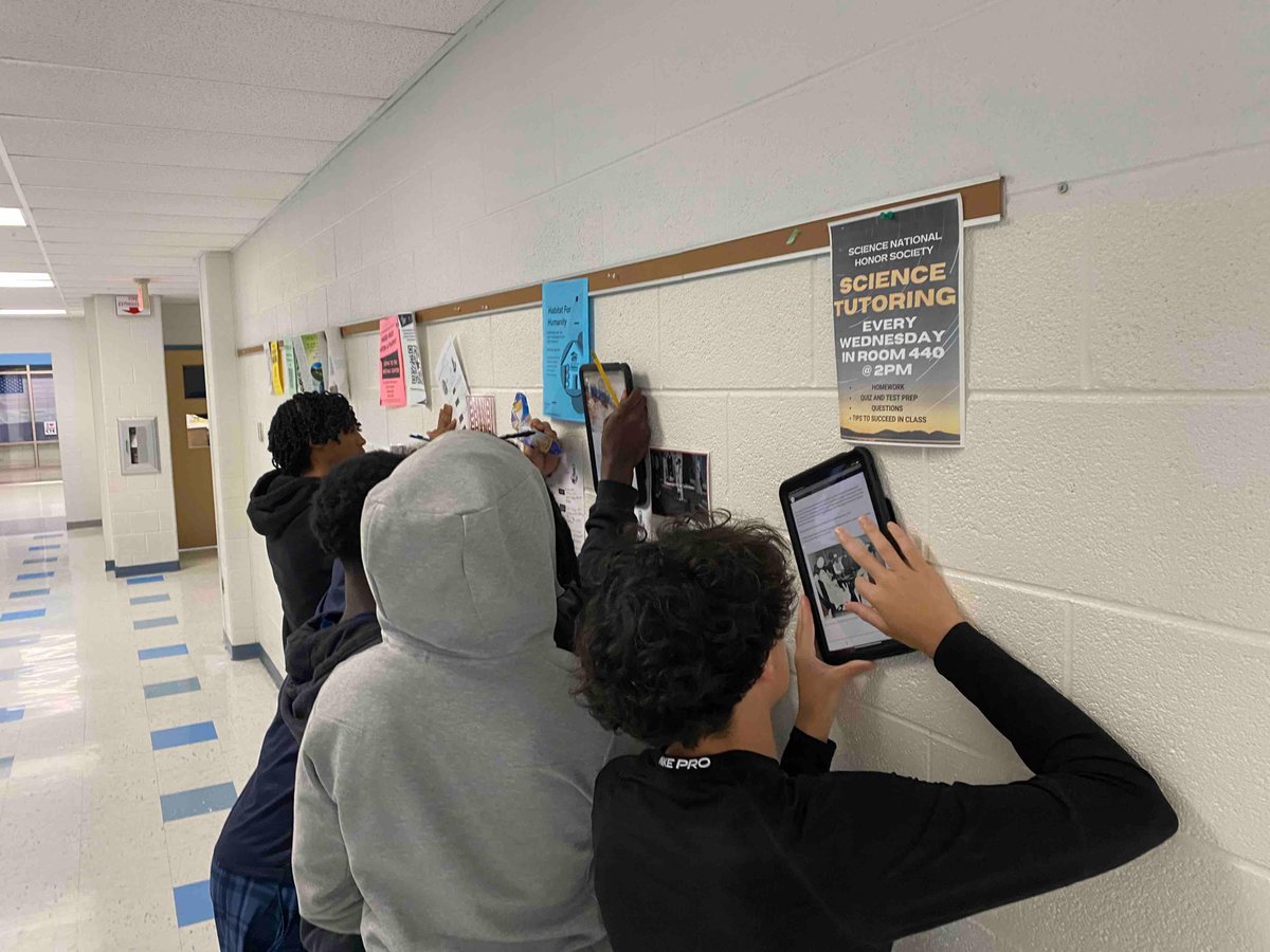 Today, students in Mr. Carlson’s World History classes are exploring the lives of various world leaders by participating in an augmented reality learning walk!  #elevatestafford