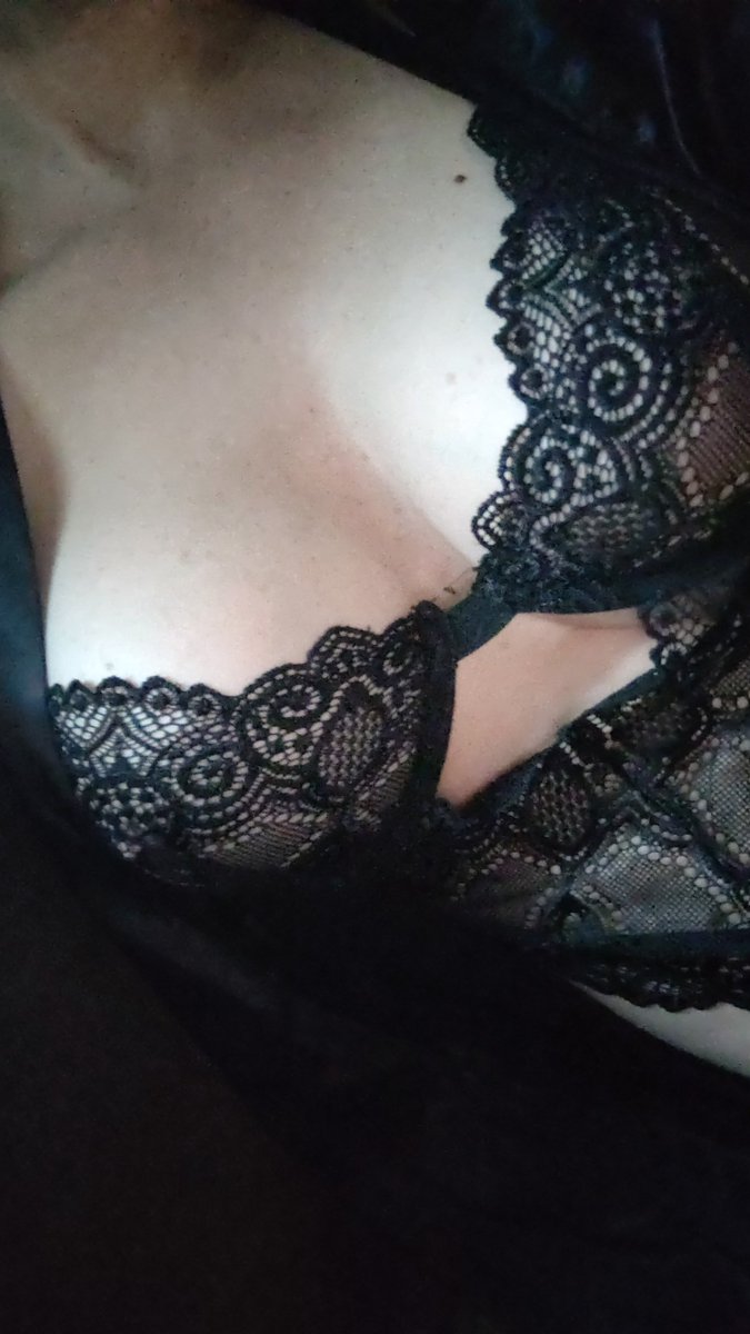 Anna_Daey's tweet photo. Bonne soirée les coquins 🤤😘
https://t.co/0oM2Iy7UPP

#blonde #lingerie #dentelle #seins #porn #mym @mym_promo @MymFansHub https://t.co/whcHdSd75r