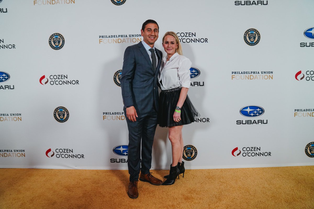 The guys clean up nice! @AleBedoya17 was recognized by the @philaunion_fdn at the annual Legends of Soccer Gala for his work both on and off the field accepting the Sporting Leadership Award. #DOOP