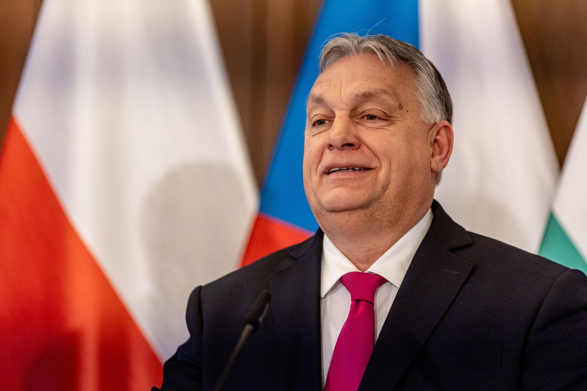 Cosa vuol dire che ci stiamo 'orbanizzando'? Chi è davvero Viktor #Orbán? Qual è il suo punto debole? In 15 minuti @FrancesDiBi ne parla con il massimo esperto @stefanobottoni1 #podacast #EUnicorn open.spotify.com/playlist/2NKUe…