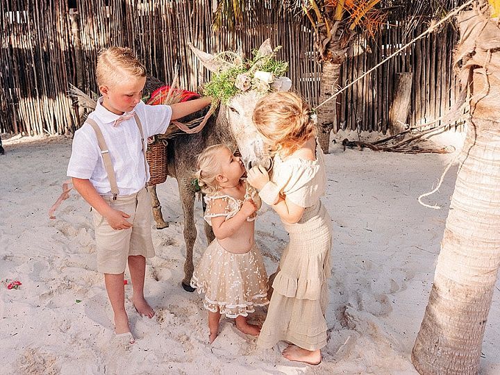 Ask The Experts: 8 Ways to Include Your Kids in Your Wedding buff.ly/3KiHK23
