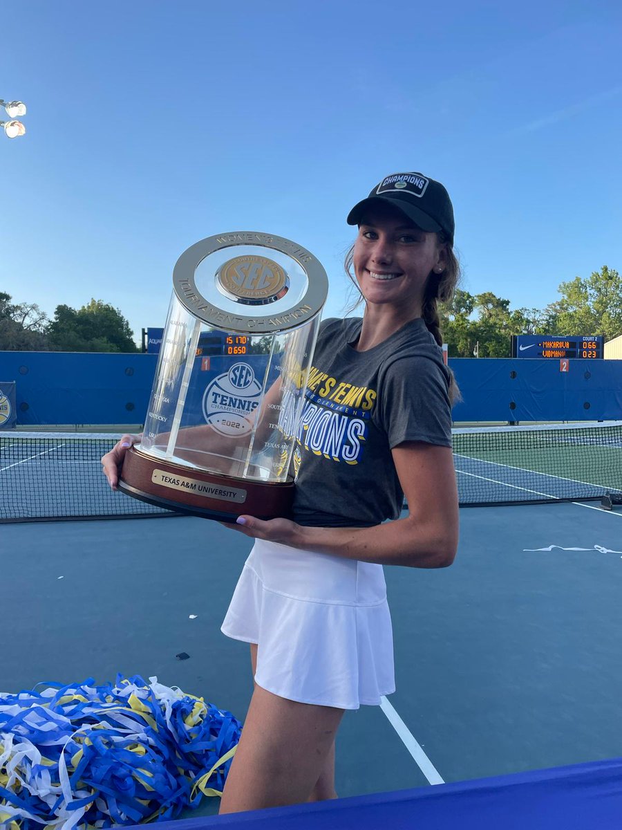 Carson Branstine (UTR 11.49) is returning to @AggieWTEN and is eligible to play for Texas A&M next week. The 2-time All-American played at #1 singles in '22 & '23 before having hip surgery 12 months ago. Has still been enrolled in classes & has a live WTA singles ranking of #492.