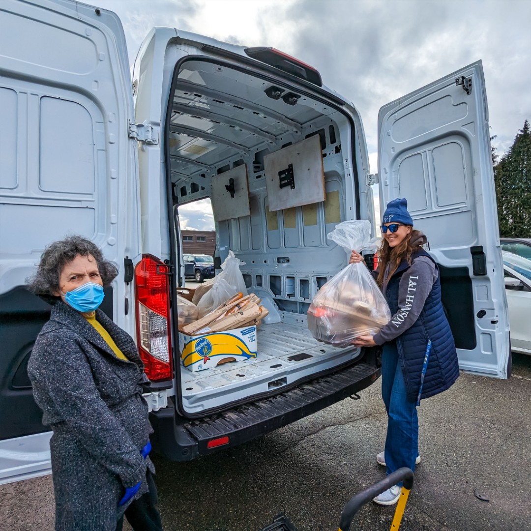 Community outreach is so important to us and we are happy to participate in Food Bank deliveries from Safeway to Hope Omid Thrift Store, New Westminster and Salvation Army Gateway of Hope

 #CommunityOutreach #EngagementMatters #FoodBankDelivery #SupportLocal #Volunteerism