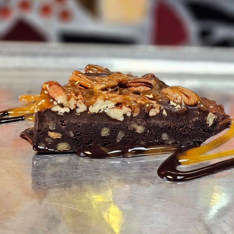 This week’s dessert special is a GLUTEN-FREE Turtle Chocolate Cake (flourless)… Tag anyone who might wanna know!